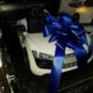 Meet your Posher, Alex